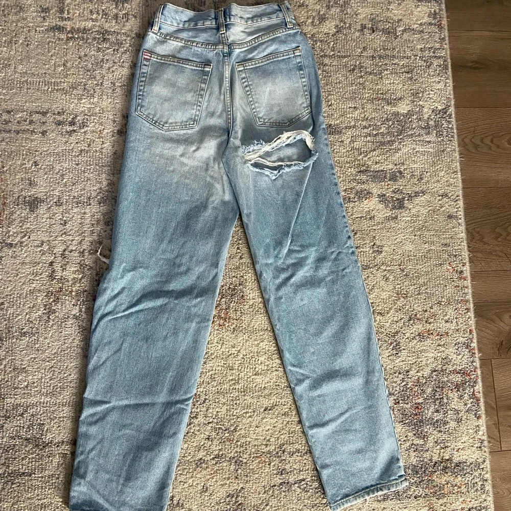 Jeans - Picture 2 of 3
